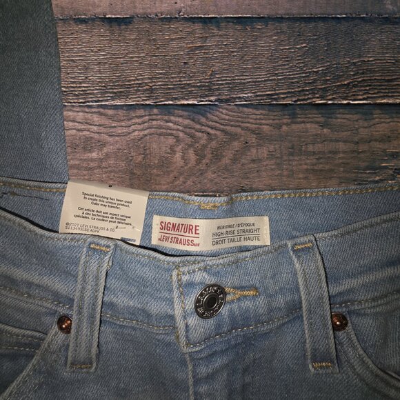 Levis High Rise Straight Leg Blue Denin Size 29/8 - Picture 2 of 4